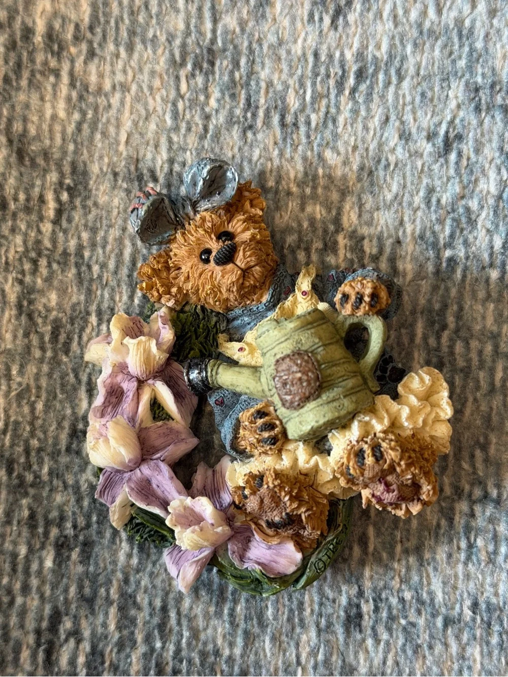 Boyd’s bear brooch- gardening bear with watering can